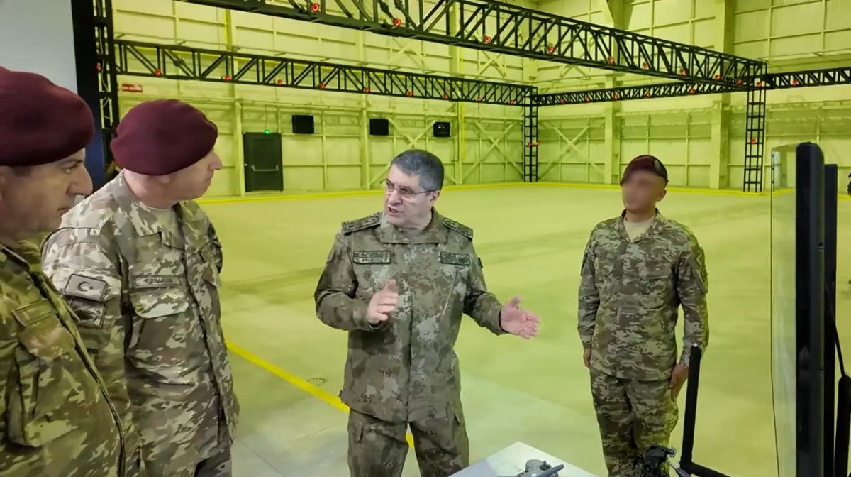 TSK Genelkurmay Başkanı’nın Özel Kuvvetler Ziyareti ve Başarı Ödülü Anları