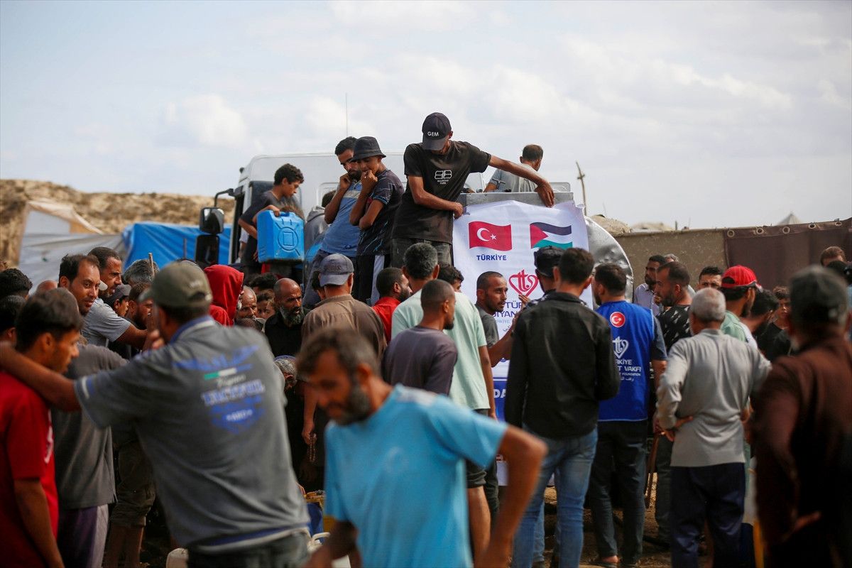 Gazze'deki Saldırılar ve İnsanlık İçin Acil Bilançolar: Susuzluk ve Yardım Noktaları Üzerindeki Saldırıların Ardındaki Gerçekler