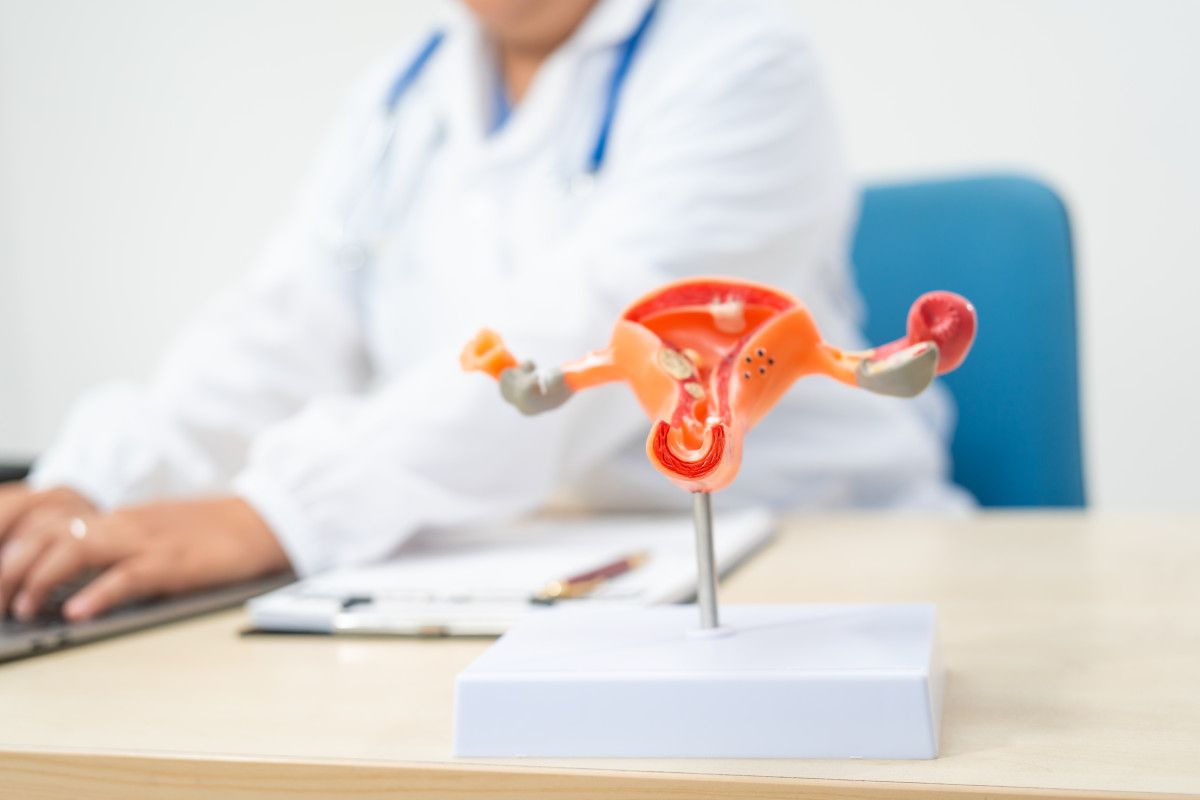 Yumurtalık Kanseri: Küçük Belirtilerle Bile Farkında Olunması Gereken Uyarılar