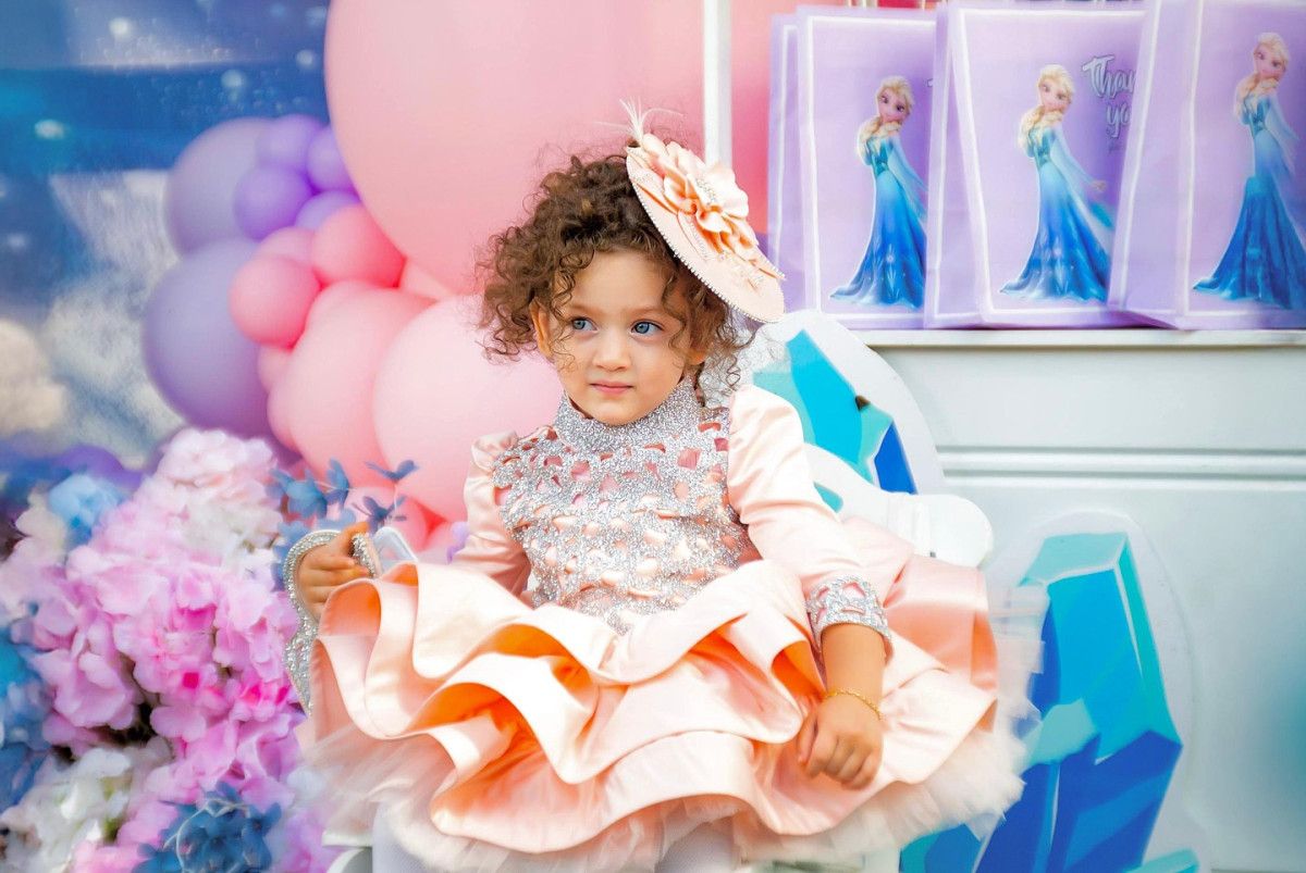 Murat Yıldırım ve Eşi İman Elbani: Miray'in 3 Yaşındaki Mutlu Yılları ve Aile Anları