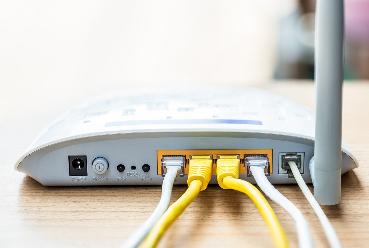 Ev Ağınızı Korumanın Temel Adımları: Wi‑Fi Güvenliğini Güçlendirme Rehberi